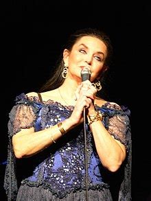 crystal gayle wiki